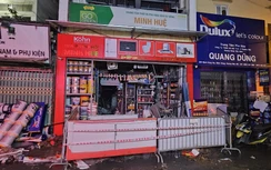 Ba người chạy thoát trong vụ cháy nhà 6 tầng ở phố Định Công Hạ