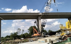 Vành đai 3 TP.HCM: Cầu Nhơn Trạch vượt tiến độ, đã lao hai nhịp dầm