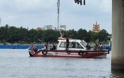 Người đàn ông để lại xe máy trên cầu, nhảy sông Sài Gòn tự tử