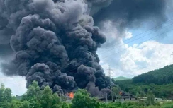 Cháy lớn tại nhà xưởng sản xuất bao bì 1.900m2 ở Quảng Nam