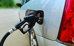 Tăng lần 3 liên tiếp, giá xăng vượt 23.000 đồng/lít