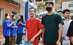 Chiều nay, hơn 1 triệu sĩ tử tập trung làm thủ tục dự thi tốt nghiệp THPT 2024