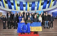 EU và Ukraine sắp ký thỏa thuận an ninh chung