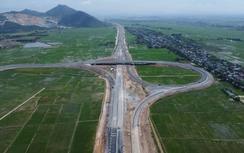 Phương tiện lưu thông trên cao tốc về Hà Tĩnh lưu ý điều gì?