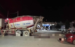Va chạm với ô tô con ngã xuống đường, người đàn ông bị xe bồn cán tử vong