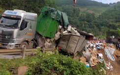 Nữ tài xế bị thùng hàng xe đầu kéo vùi lấp tại Cao Bằng đã tử vong