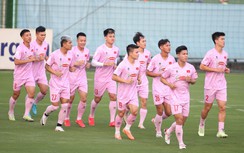 Chọn đội trưởng tuyển Việt Nam, HLV Kim Sang-sik từ bỏ cách làm dị của ông Troussier