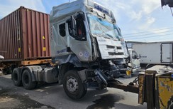 Tai nạn liên hoàn trên QL22: 5 xe hư hỏng nặng, giao thông kẹt cứng