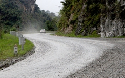 Điện Biên: Tai nạn rình rập đường lên cửa khẩu Tây Trang