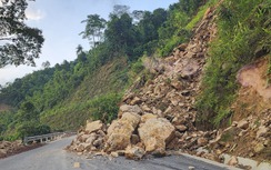 Tỉnh lộ 177 sạt lở nghiêm trọng, tiềm ẩn nguy cơ mất ATGT ở Hà Giang
