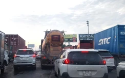Doanh nghiệp vận tải nói gì về đề xuất hạn chế xe đầu kéo lên cao tốc Long Thành?