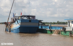 Khẩn trương đưa cát về công trường cao tốc ở Sóc Trăng