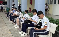 Biến động điểm chuẩn lớp 10 tại TP.HCM: Các trường top đầu đồng loạt hạ điểm