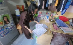 Mẹ khuyết tật cao 1,2m bị TNGT canh cánh nỗi lo nuôi 3 con ăn học