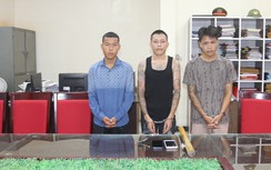 6 giờ truy bắt 3 đối tượng đi xe máy chặn đường, đánh đập người dân để cướp tài sản