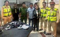 CSGT phối hợp bắt nhóm người trộm điện thoại tại hội chợ