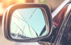 Gương chiếu hậu bị nứt, ô tô có được đăng kiểm?