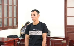 Chủ bãi phế liệu lĩnh án vì tự mở lối đi qua đường sắt để kinh doanh
