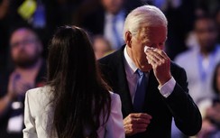 Tổng thống Biden xúc động rơi nước mắt tại Đại hội đảng Dân chủ