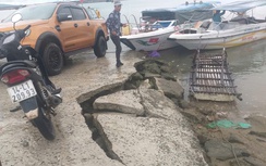 Quảng Ninh: Hiểm nguy rình rập trên bến phà ra xã đảo Cái Chiên