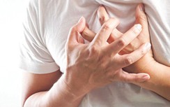 Cứu sống cụ ông 65 tuổi ngưng tim, hôn mê