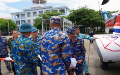 Trực thăng đưa ngư dân bị tai nạn nứt sọ não từ Trường Sa về đất liền