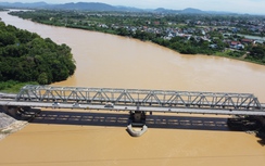 Thực hư cầu Hàm Rồng bị nước lũ sông Mã làm nứt, xô lệch