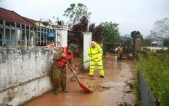 Hàng trăm cán bộ, chiến sĩ ứng cứu sự cố vỡ đập tràn Hà Thanh ở Quảng Ninh