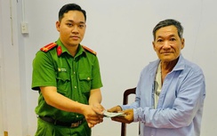 An Giang: Công an xã trao trả tài sản cho người đánh rơi
