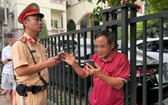 Tài xế có nồng độ cồn cao hơn 3 lần mức kịch khung, lái ô tô đi ngược chiều trên cầu vượt