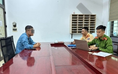 Bắc Ninh: Xử phạt tài xế ô tô đi lấn làn, "thi gan" với xe đối diện