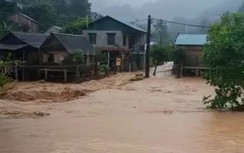 Mưa lớn gây ngập lụt, chia cắt giao thông cục bộ tại các xã miền núi phía Nam Quảng Trị