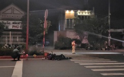 Đi xe đạp băng qua đường bị xe bán tải tông trúng, người đàn ông 70 tuổi tử vong tại chỗ