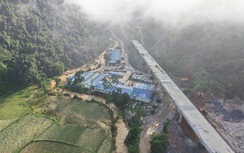 Giây phút sinh tử giữa dòng lũ dữ trên công trường cao tốc Đồng Đăng - Trà Lĩnh