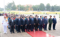 Lãnh đạo Đảng, Nhà nước và đại biểu Quốc hội vào Lăng viếng Chủ tịch Hồ Chí Minh