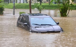 Khi nào xe bị thủy kích được bảo hiểm đền bù?