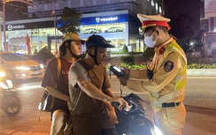 CSGT Thanh Hóa chốt chặn khép kín ngày đêm, kiên quyết xử lý "ma men" lái xe