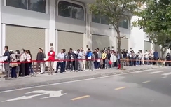 Bản tin BĐS 24/10: Xếp hàng từ 2h sáng mua nhà ở xã hội tại Hà Nội, hơn 20 triệu đồng/m2