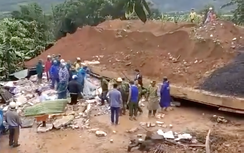 Đắk Lắk: Hai cha con tử vong do sập nhà trong mưa lớn