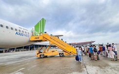 Khách bay tăng gần 5 lần, hàng không Việt bứt tốc ngoạn mục