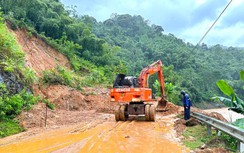 Kích hoạt kịch bản ứng phó bão số 11, không để gián đoạn giao thông