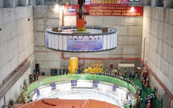 Hạ đặt thành công rotor tổ máy số 2 - Nhà máy Thủy điện Hòa Bình mở rộng