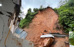 Thái Nguyên: Sạt  lở đất ập vào phòng trọ, nam sinh 21 tuổi tử vong