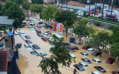 Lũ sông Cầu vượt đỉnh lịch sử, trung tâm Thái Nguyên chìm trong biển nước