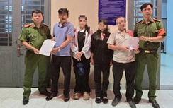 Tây Ninh: Giải cứu hai nữ sinh suýt bị đưa sang Campuchia với chiêu lừa quen thuộc