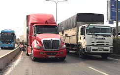 Doanh nghiệp vận tải hàng hóa lo ùn tắc do thiếu lái xe hạng FC