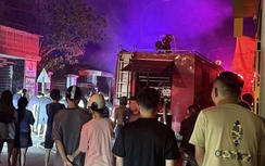 Nghệ An: Cháy cửa hàng quần áo giữa đêm, một người tử vong