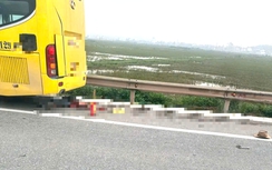 Nghệ An: Xe khách va chạm xe đạp trên quốc lộ, người đàn ông tử vong thương tâm