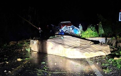 Nóng: Sạt lở đèo Khánh Lê vùi lấp xe khách, 6 người tử vong, nhiều người bị thương