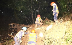 Khánh Hòa: Mưa lớn kéo dài, việc tìm kiếm nạn nhân vụ sạt lở đèo Khánh Sơn gặp khó